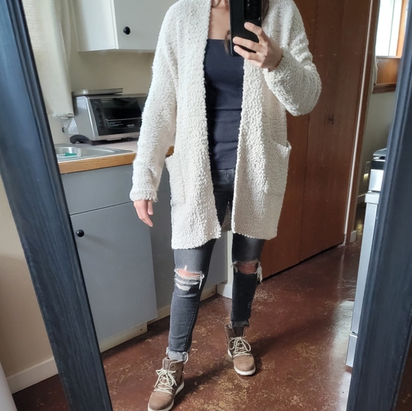 Oversized cardigan sweater - Picture 7 of 16